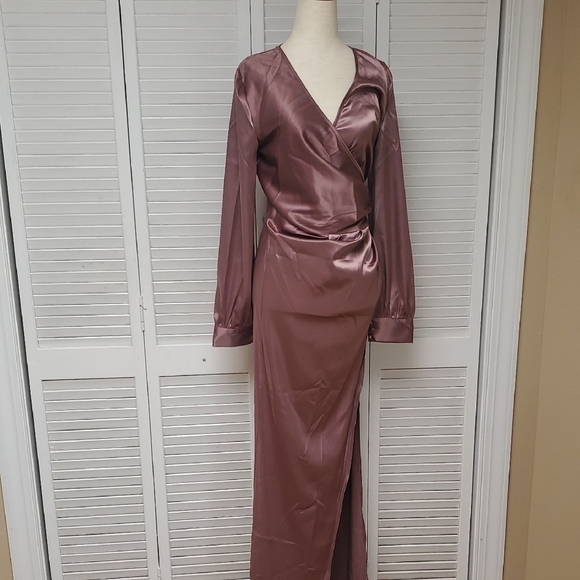 Miss Ord Elegant Satin Mauve Evening Gown - Picture 3 of 6